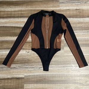 Akira Long Sleeve Zipper Bodysuit- Size Small